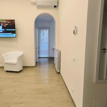 Dolce Domus Esedra Апартаменты *